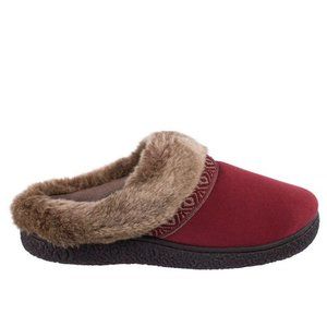 NEW Isotoner Smartzone Gel Comfort Slippers, Red